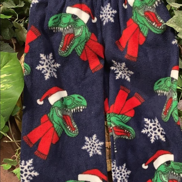 NWT Pjs and Presents child pajama set - Picture 5 of 5